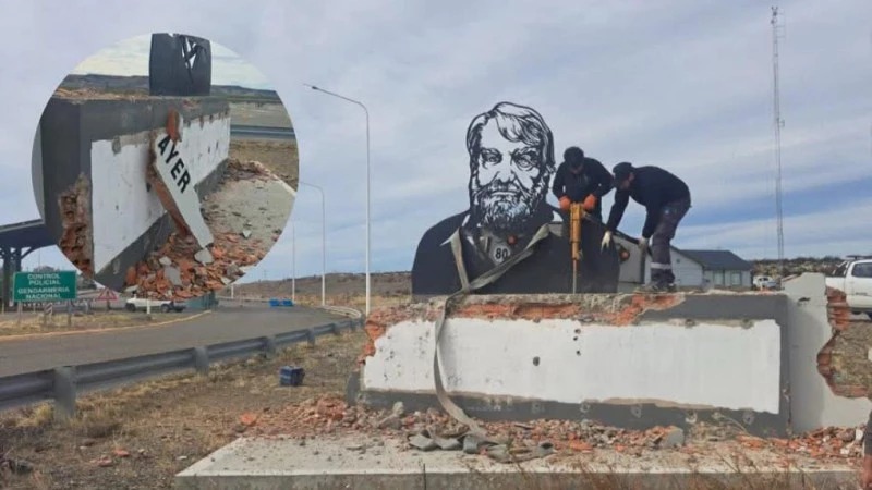 Hablan de Memoria completa y derriban el monumento a Bayer