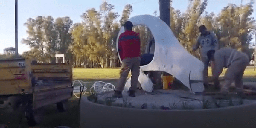 Ofensiva negacionista: Del vandalismo callejero a la política de Estado