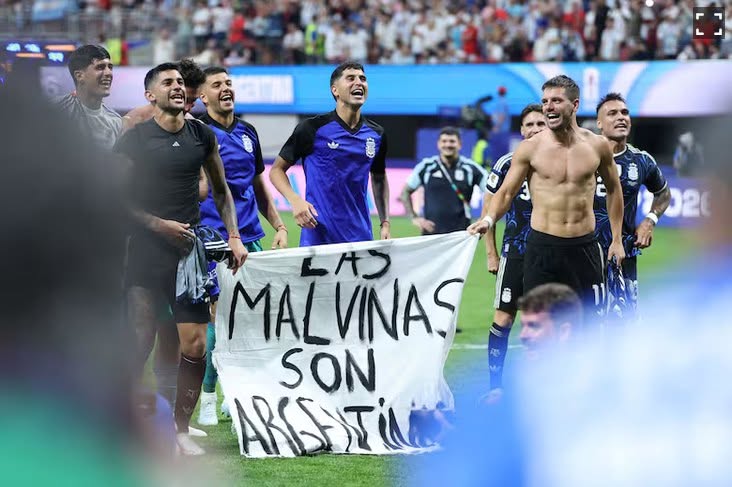 Malvinas en la cancha. Fútbol, censura y el reclamo soberano que el algoritmo no pudo frenar